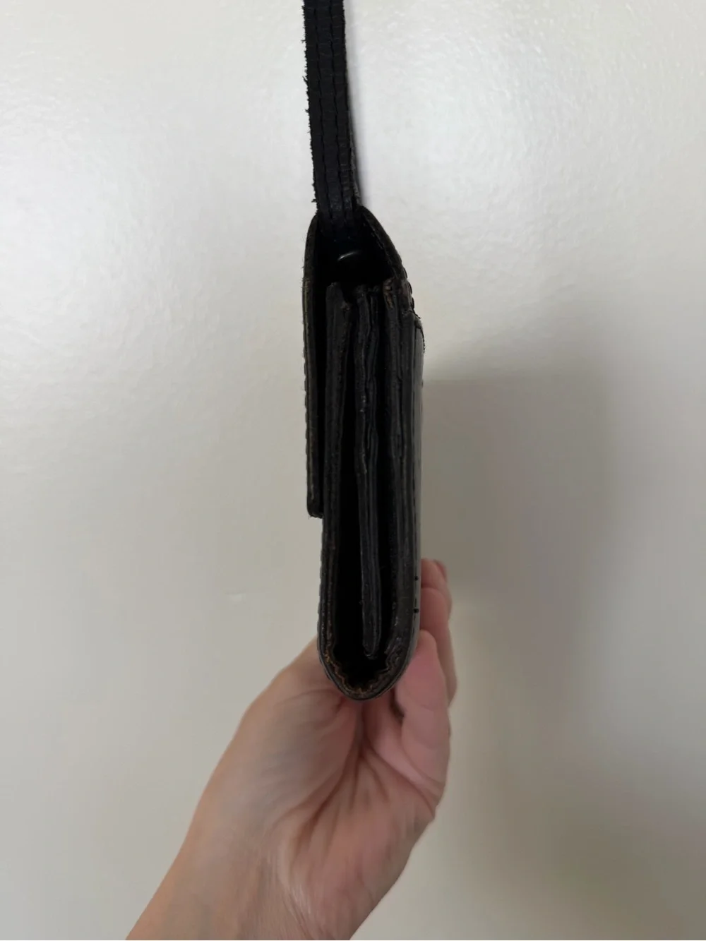 PATRICIA NASH Black Leather Crossbody Wallet